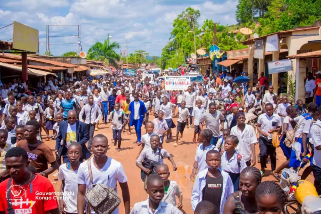 Kongo Central : Grâce Nkuanga Bilolo satisfait de l'état d'avancement des travaux du programme de 145 territoires 3 IMG 20230508 WA0112