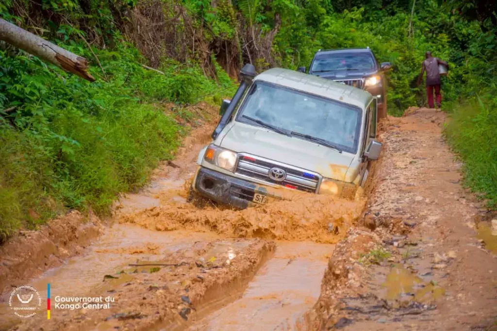 Kongo Central : Grâce Nkuanga Bilolo satisfait de l'état d'avancement des travaux du programme de 145 territoires 11 IMG 20230508 WA0114