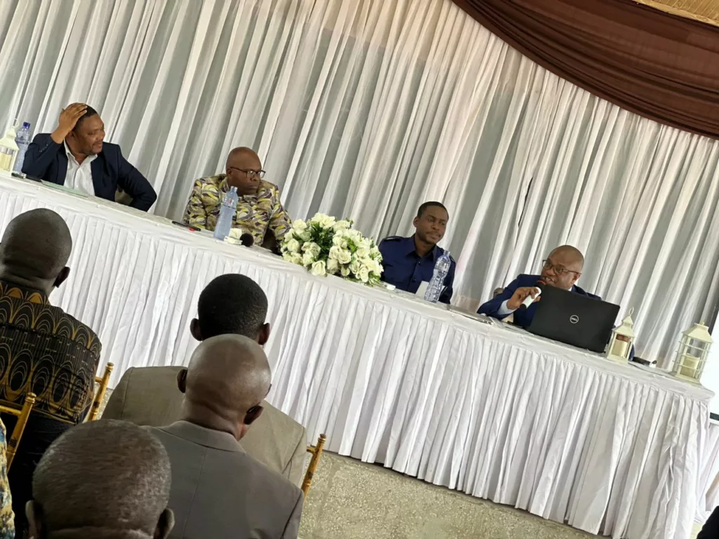 Matadi : la triade communauté universitaire, entreprises et pouvoir public outillée sur les notions de Management 1 IMG 20230820 WA0094