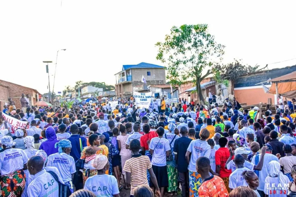 Élections 2023 : Néfertiti Ngudianza lance sa campagne électorale de la plus belle des manières à Luozi 1 IMG 20231201 WA0165