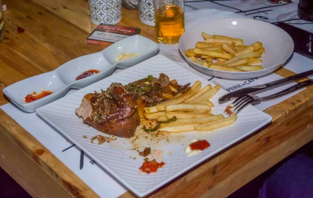 À la découverte du Bistrot ATEHNA, une délicieuse cuisine à la portée de tous à Matadi 9 IMG 20240408 WA0094