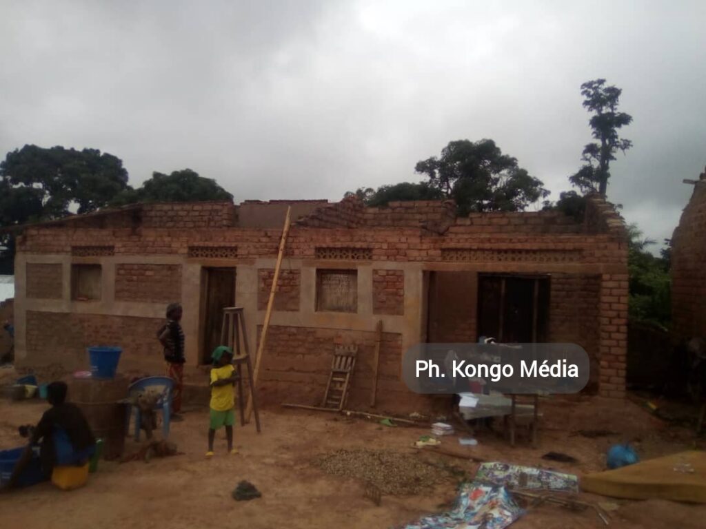 Pluies diluviennes : à Luozi, près de 27 maisons écroulées au village Mbanza M'bu 1 FunPic 20241114 153503841