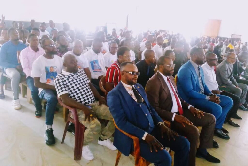 Seke Banza : communion parfaite entre Édouard Samba Nsitu et les fidèles de la 18ème CEAC 1 IMG 20241119 WA0080