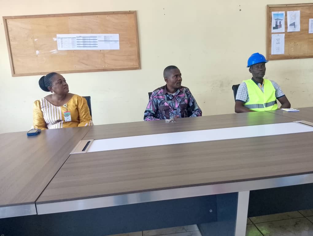 Mbanza-Ngungu : lancement des travaux de réhabilitation du bâtiment administratif du projet AVENIR 1 1000124946
