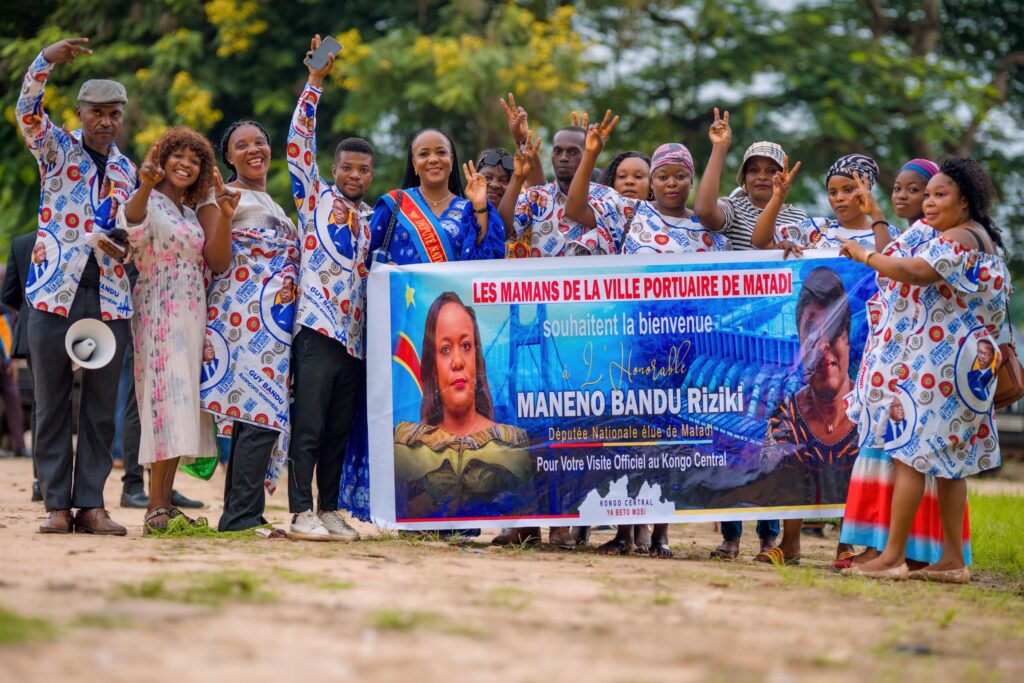 Kongo Central : Riziki Maneno Bandu foule le sol de Matadi, sa circonscription électorale, pour la première fois depuis son élection à l’Assemblée nationale 1 1000504167