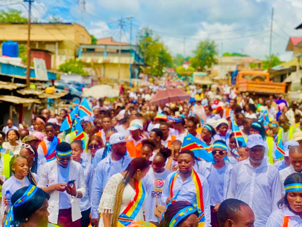 A travers une marche pacifique et de solidarité, l’Église Pentecôtiste Lumière du Monde de Matadi apporte son soutien aux FARDC 2 IMG 20250421 WA0036