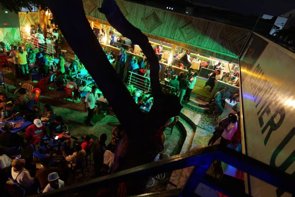 Ouverture du « Stade de France », un restaurant et lounge bar haut de gamme au cœur de Matadi 4 IMG 20251016 WA0081