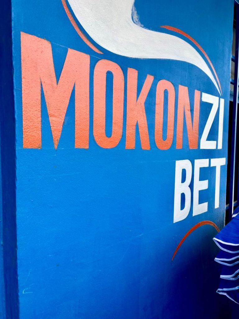 Offre d'emploi : "Mokonzi Bet" recrute des opérateurs de paris sportifs (Bookmakers) à Matadi 2 IMG 20260228 WA0057
